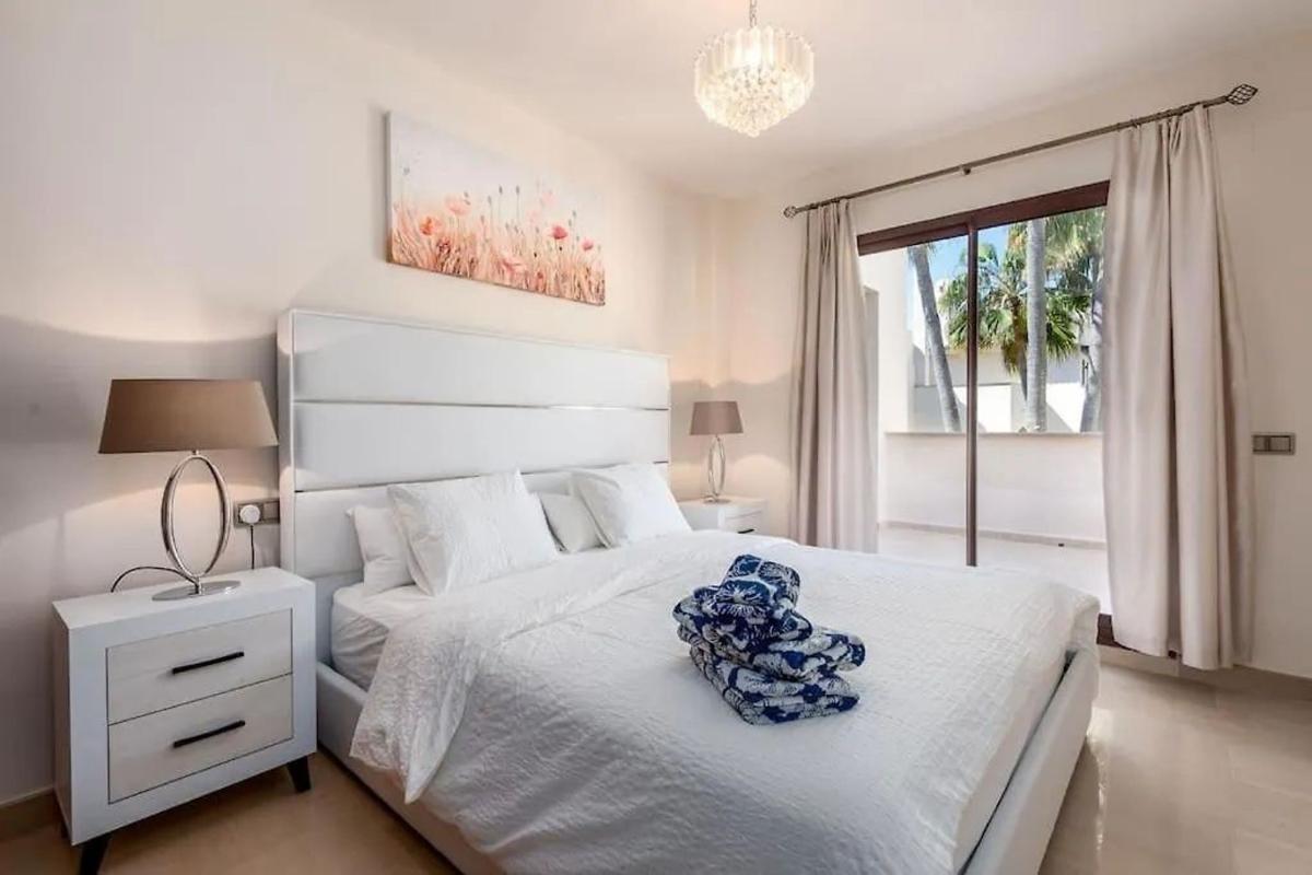 Venta de piso en Piso en La Medina de Banus, 18 CalledelasAdelfas, Nueva Andalucía, Marbella, Marbella
photo 4