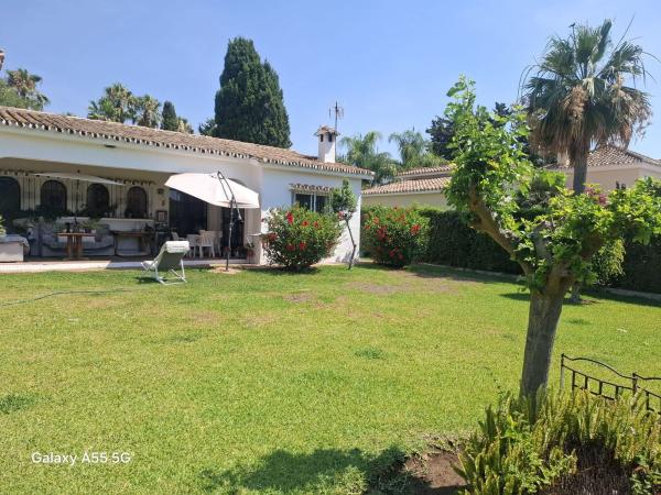 Casa o chalet independiente en Calle de la Vela, 3, Villacana - Costalita - Saladillo, Estepona photo 1