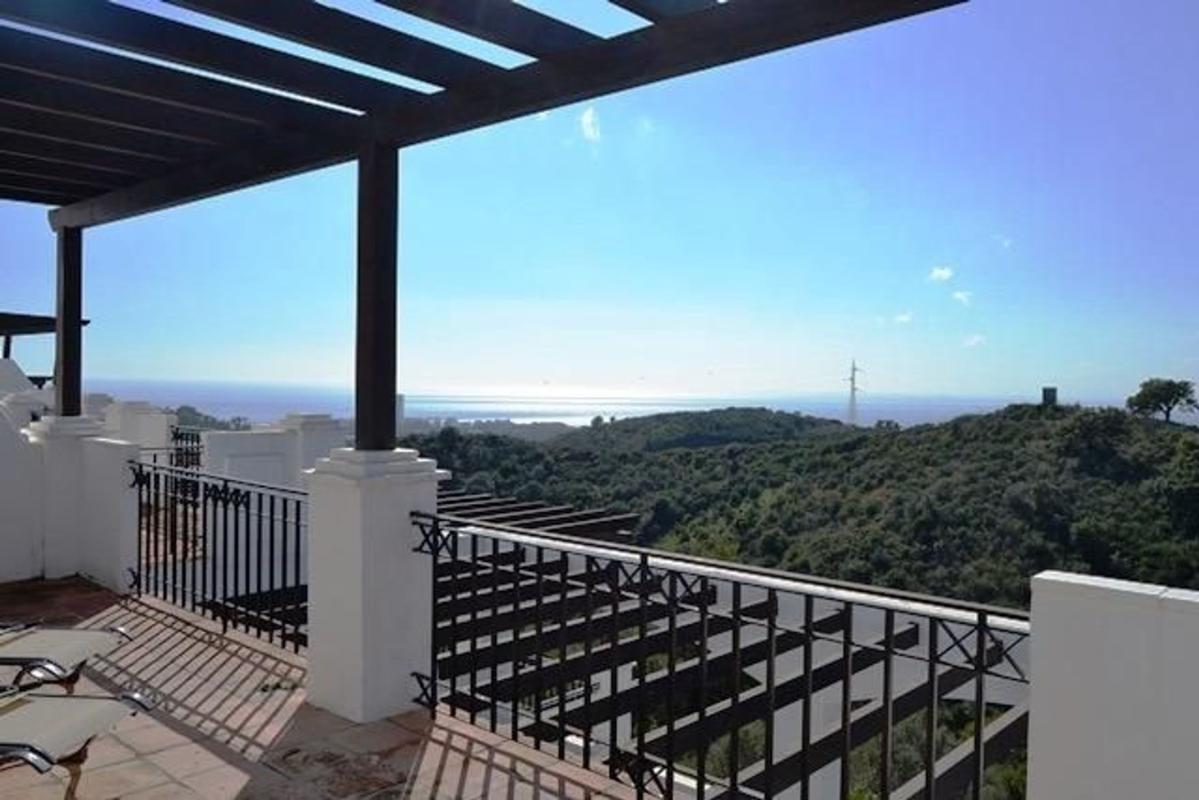 Venta de piso en Piso en Alto de los Monteros, Marbella, Marbella
photo 2