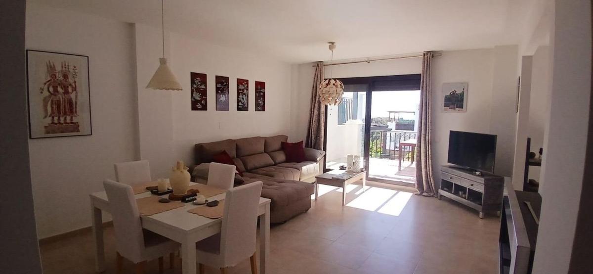 Venta de piso en Piso en Alto de los Monteros, Marbella, Marbella
photo 4