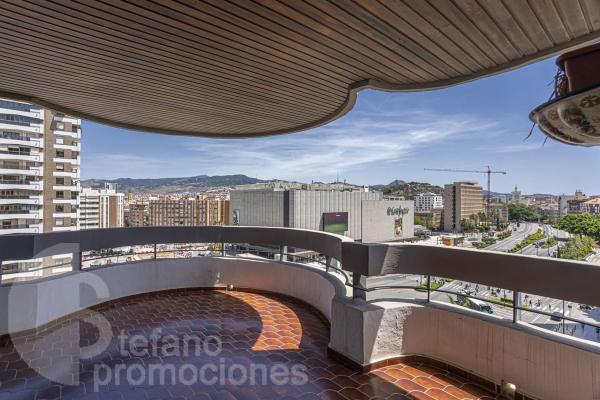 Venta de piso en Piso en Avenida de Andalucía, Perchel norte, Málaga, Málaga
thumbnail 2