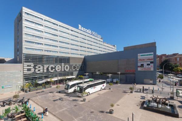 Venta de piso en Piso en Calle Héroe de Sostoa, Perchel sur - El Bulto, Málaga, Málaga
photo 1
