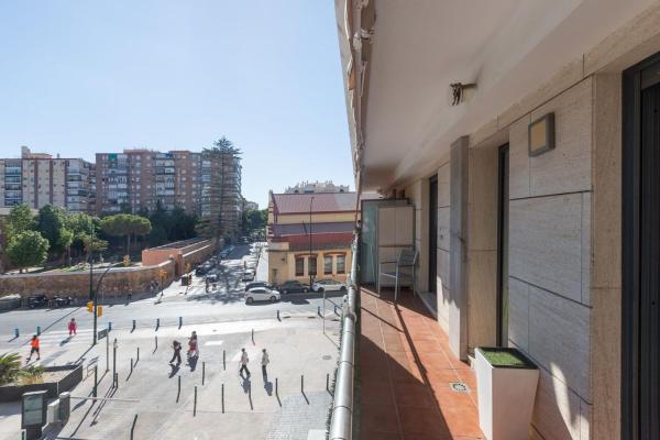 Venta de piso en Piso en Calle Héroe de Sostoa, Perchel sur - El Bulto, Málaga, Málaga
thumbnail 3
