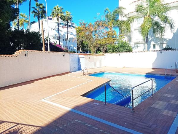 Sale of flat in Piso en Calle los Nidos, La Carihuela - Los Nidos, Torremolinos, Torremolinos
thumbnail 2