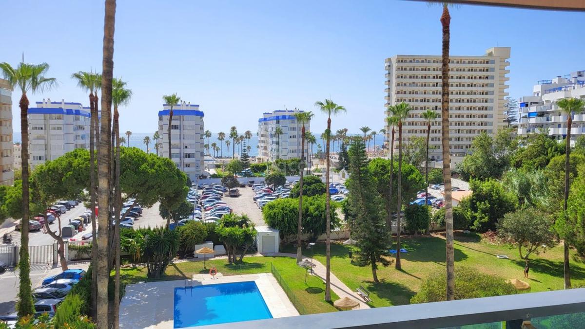 Продажа квартиры на Piso en Calle Le Corbusier, Cortijo Torrequebrada, Benalmádena, Бенальмадена
photo 2