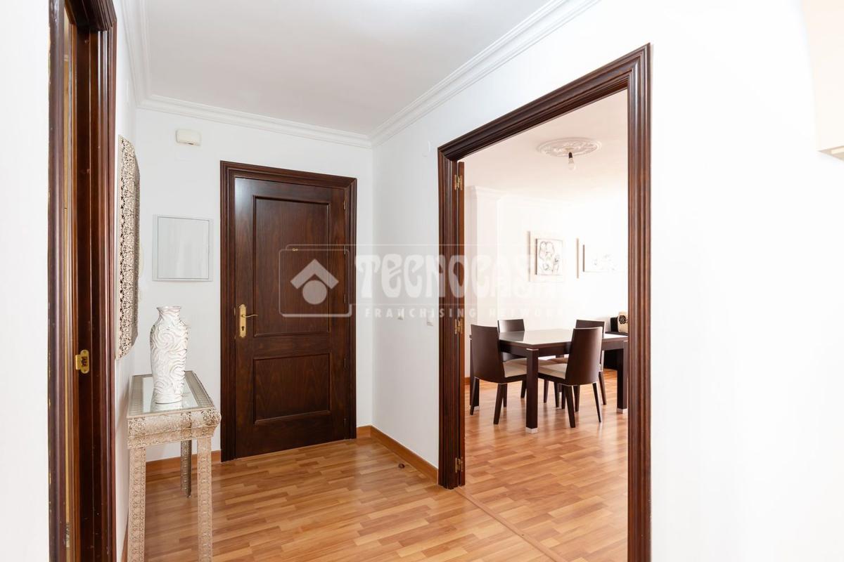 Продажа квартиры на Piso en Centro Ciudad - El Carmen, Vélez-Malaga, Велес-Малага
photo 3