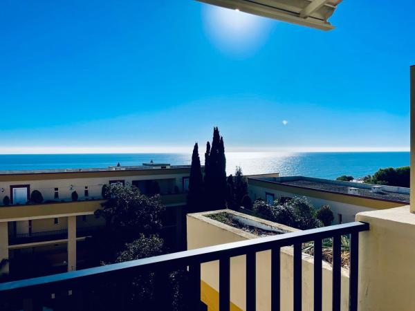 Ático en venta en Ático en Avenida Jardines de las Golondrinas, 1, Romana Playa, Marbella, Marbella photo 1