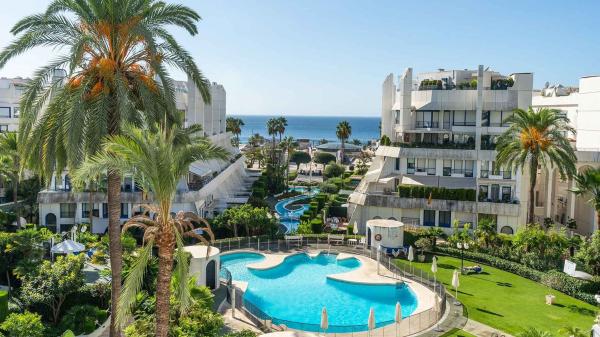 Ático en venta en Ático en Calle de Ramón Gómez de la Serna, Ricardo Soriano, Marbella, Marbella photo 1