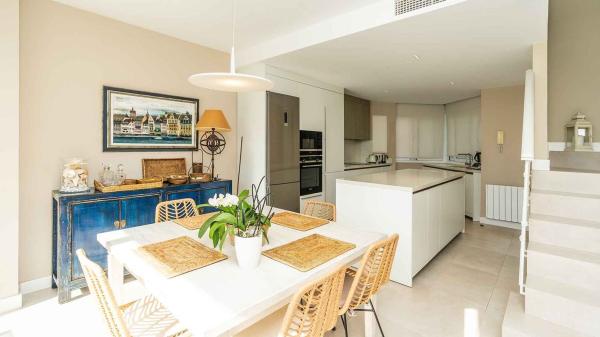 Ático en venta en  Ático en Calle de Ramón Gómez de la Serna, Ricardo Soriano, Marbella, Marbella photo 4