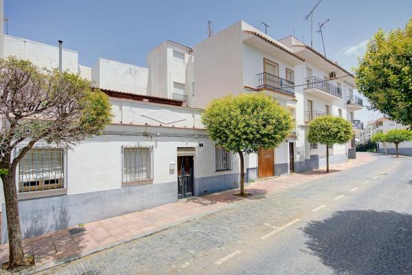 Estudio en venta en Piso en Calle Ebro, 5, Centro, Estepona, Estepona photo 1