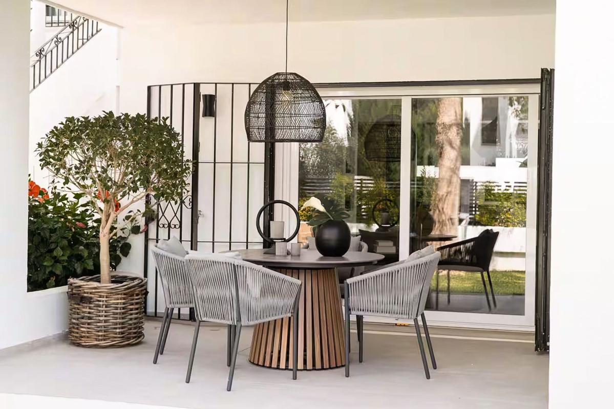 Venta de piso en Piso en Gardenias Las, 5, Nueva Andalucía, Marbella, Marbella
photo 1