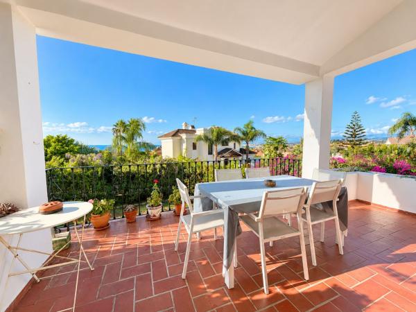Casa o chalet independiente en Calle Limonero, Seghers, Estepona photo 1