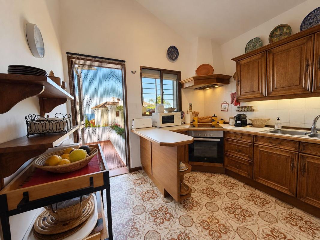 Properties for sale and rent in Spain photo 4
