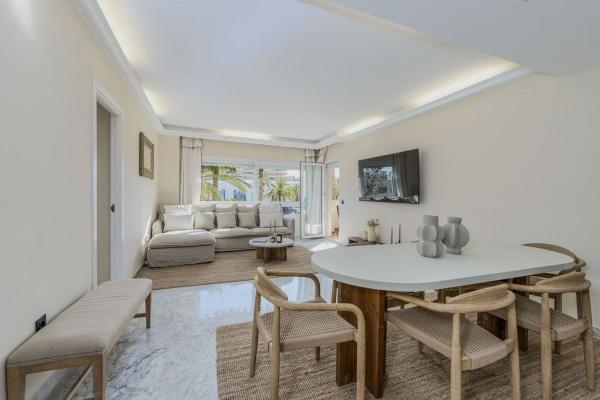 Venta de piso en Piso en Urbanización n Andal Marina, Puerto Banús, Marbella, Marbella
 photo 4