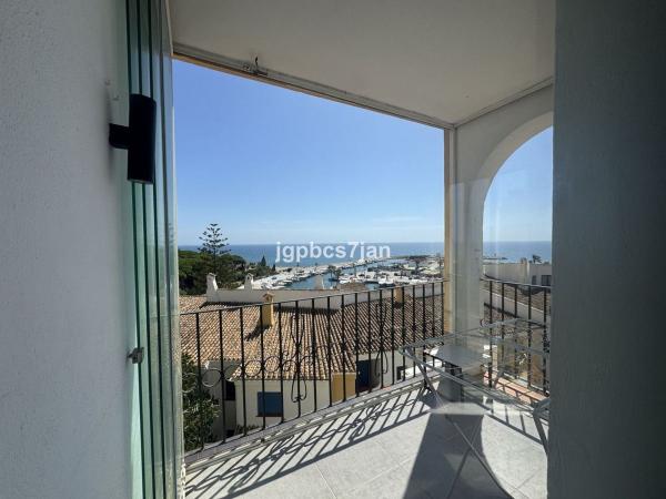 Venta de piso en Piso en Puerto de Cabopino, 3, Cabopino - Artola, Marbella, Marbella
photo 1