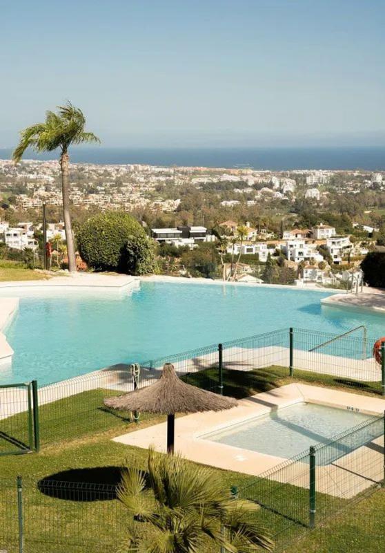 Venta de piso en Piso en Calle Torre Campanillas, 7, El Paraíso, Benahavís, Benahavís
photo 5