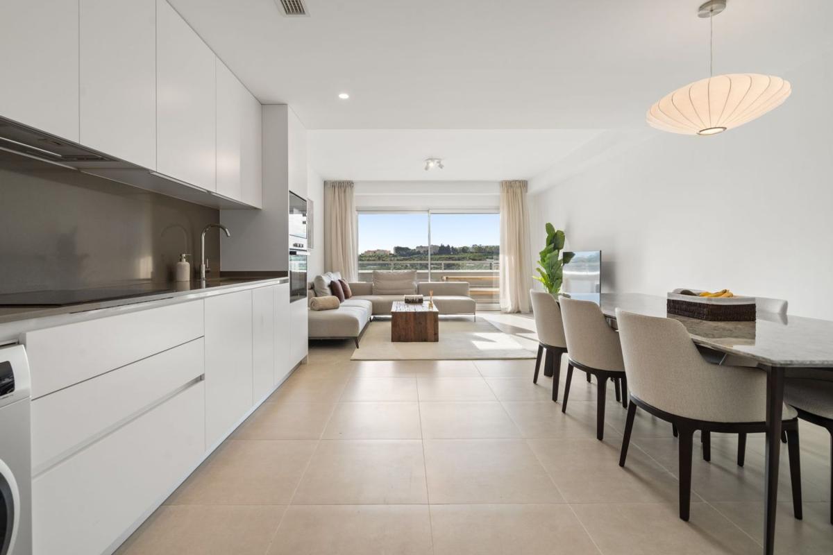 Sale of apartment in Piso en Calle Islas Bermudas, 45, Cancelada, Estepona, Estepona
 photo 2