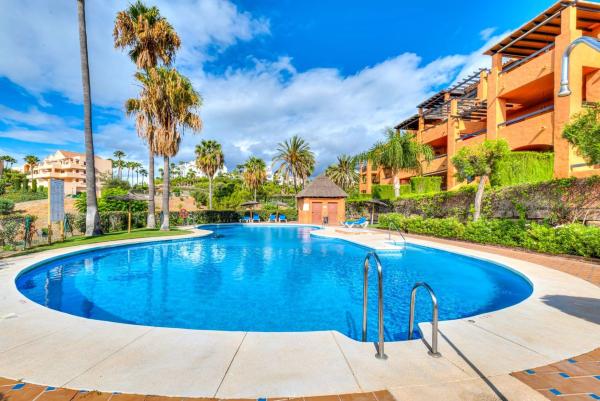 Venta de piso en Piso en De La Alqueria, 1 -b, La Alquería, Benahavís, Benahavís
photo 1