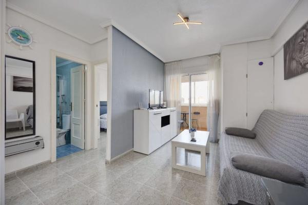Sale of flat in Piso en Mar Baltico, 5, Playa de los Locos, Torrevieja, Torrevieja
 photo 1