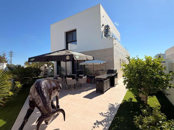 Casa o chalet independiente en Avenida 25 de Abril, El Verger thumbnail 2