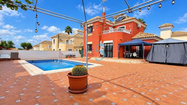 Частный шале на продаже в Casa o chalet en Algorfa, Алгорфа thumbnail 2