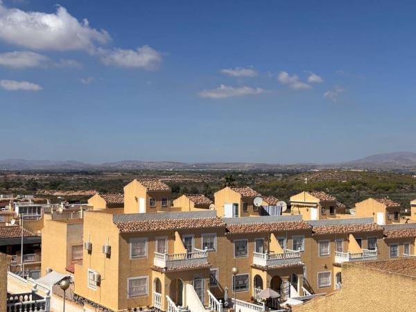 Chalet adosado en Urbanizacion Puerto Marino, Mediterráneo-Novamar, Gran Alacant photo 1