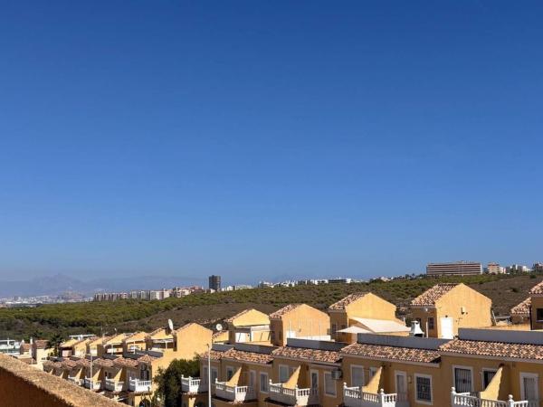 Chalet adosado en Urbanizacion Puerto Marino, Mediterráneo-Novamar, Gran Alacant thumbnail 2