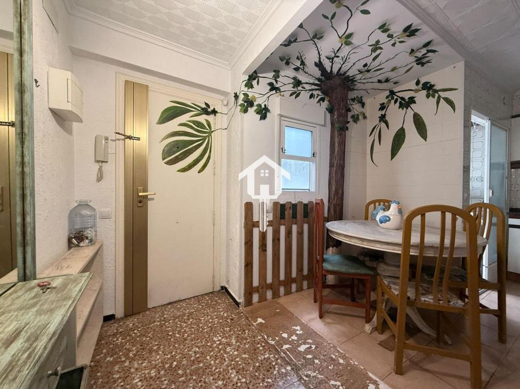 Продажа квартиры на Piso en Calle Gasset y Artime, Carolinas Altas, Alicante / Alacant, Аликанте / Алакант
 photo 3