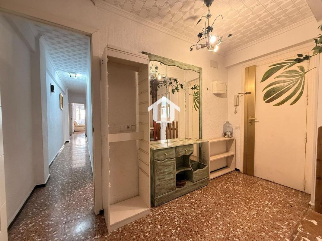 Продажа квартиры на Piso en Calle Gasset y Artime, Carolinas Altas, Alicante / Alacant, Аликанте / Алакант
 photo 4