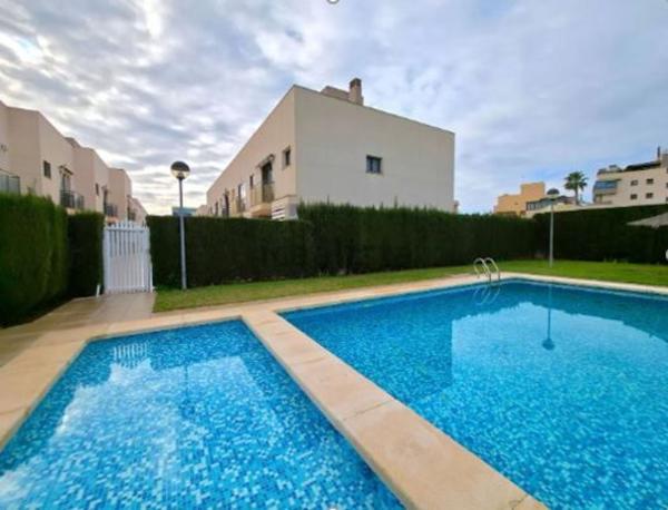 Chalet adosado en Calle Doctor Severo Ochoa, 7, Los Girasoles, San Vicente del Raspeig photo 1