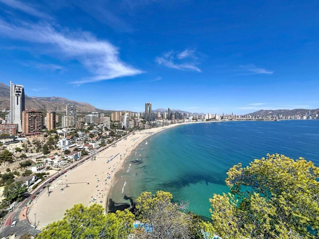 Продажа квартиры на Piso en Playa de Poniente, Benidorm, Бенидорм
photo 1