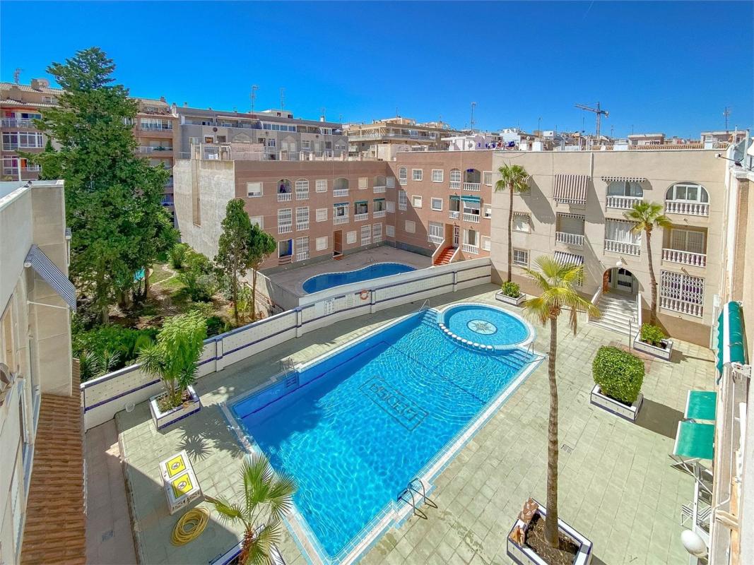 Продажа пентхауса на Ático en Avenida Diego Ramírez Pastor, Avenida Habaneras - Curva de Palangre, Torrevieja, Торревьеха photo 1