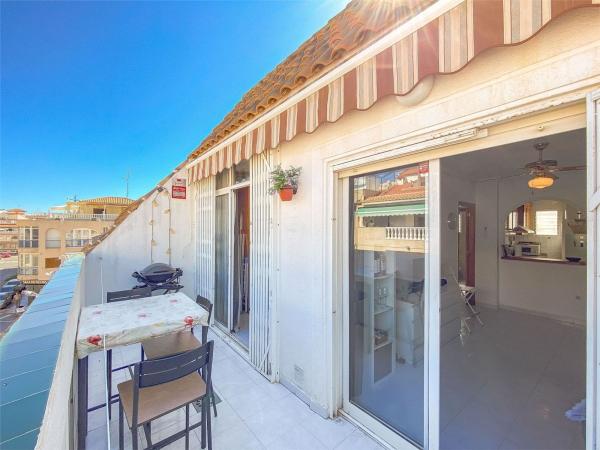 Аттик на продажу в  Ático en Avenida Diego Ramírez Pastor, Avenida Habaneras - Curva de Palangre, Torrevieja, Торревьеха photo 3