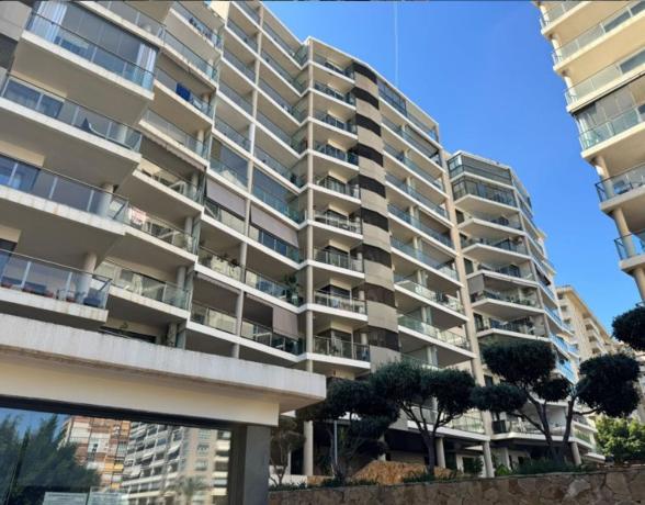 Sale of flat in Piso en Avenida Rosa dels Vents, 7, Bulevar - Puerta Mítica, La Villajoyosa / Vila Joiosa, La Villajoyosa / Vila Joiosa
photo 1
