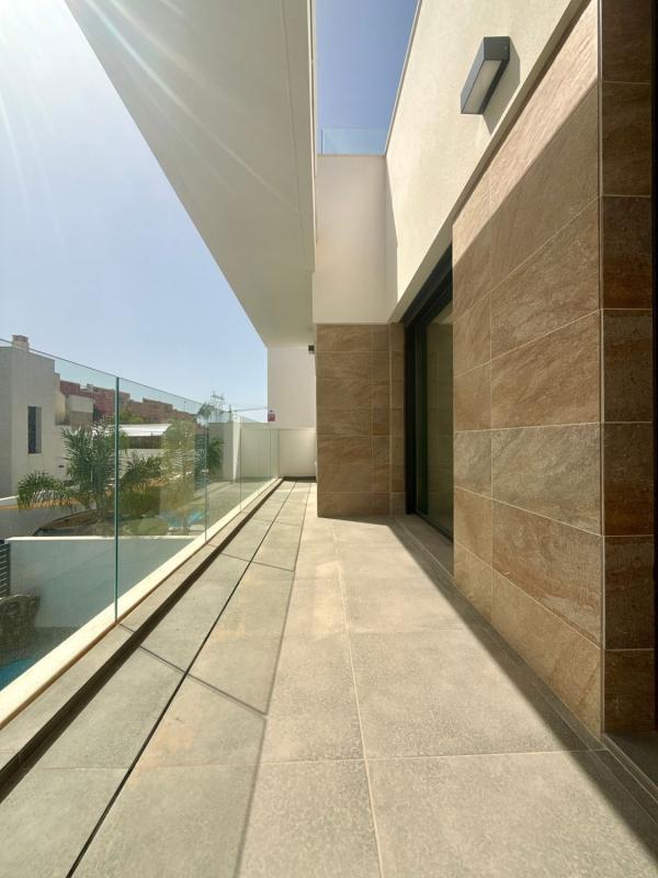 Properties for sale and rent in Spain photo 3