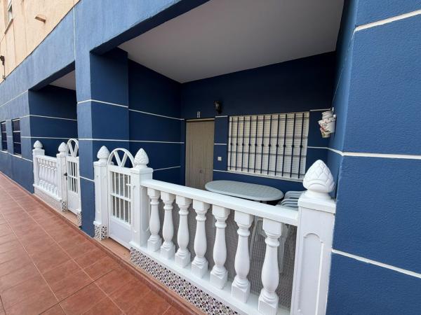Sprzedaż mieszkania w Piso en Calle Adriano, Gaspar Perrelló, Torrevieja, Torrevieja
thumbnail 2