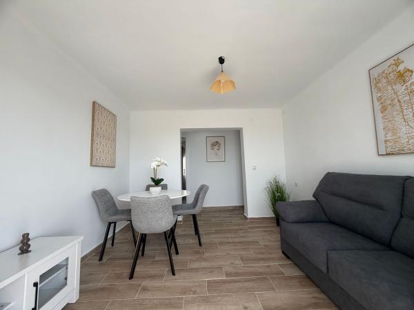 Sale of flat in Piso en Calle Economista German Bernacer, Virgen del Remedio - Parque lo Morant, Alicante / Alacant, Alicante
 photo 1