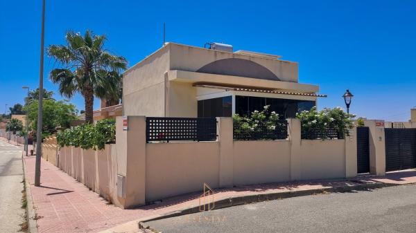 Casa o chalet independiente en Calle Rio Deva, Centro de la Ciudad Quesada, Rojales photo 4