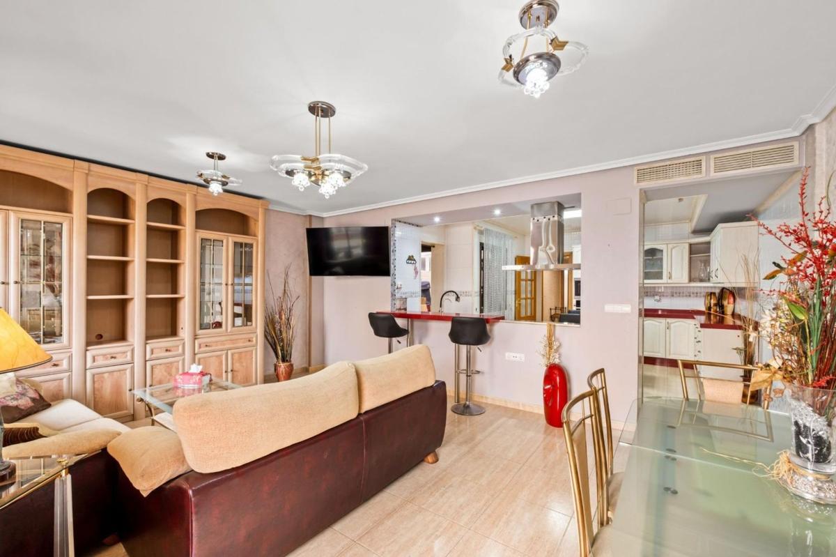Продажа квартиры на Piso en Calle Tomas Capelo, Centro, San Juan de Alicante, Сан-Хуан-де-Аликанте
 photo 5