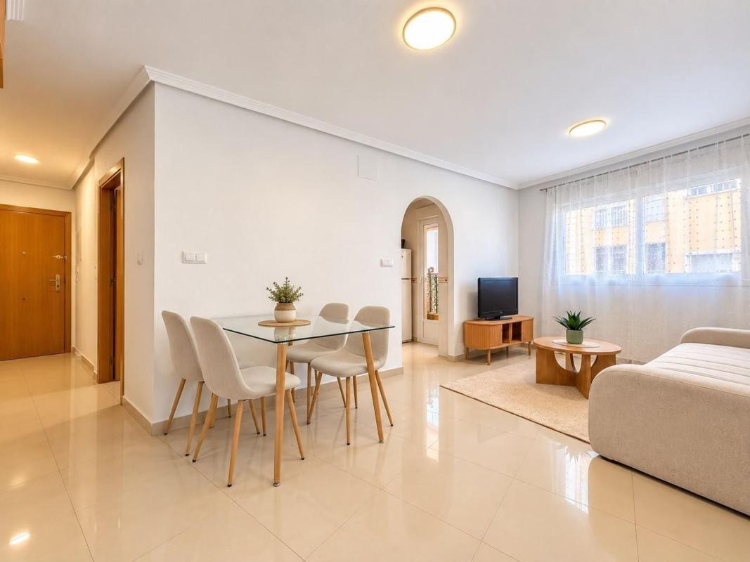 Sprzedaż mieszkania w Piso en Antonio Machado, Torrevieja, Torrevieja
photo 1
