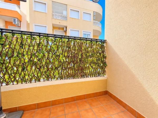 Sprzedaż mieszkania w Piso en Antonio Machado, Torrevieja, Torrevieja
thumbnail 2