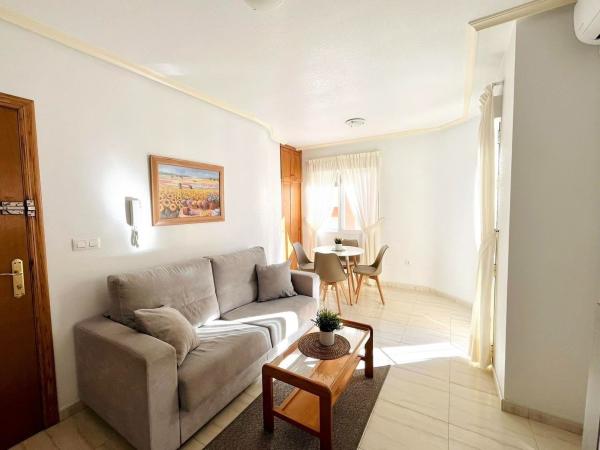 Sale of flat in Piso en Finlandia, 45, Playa de los Locos, Torrevieja, Torrevieja
 photo 2