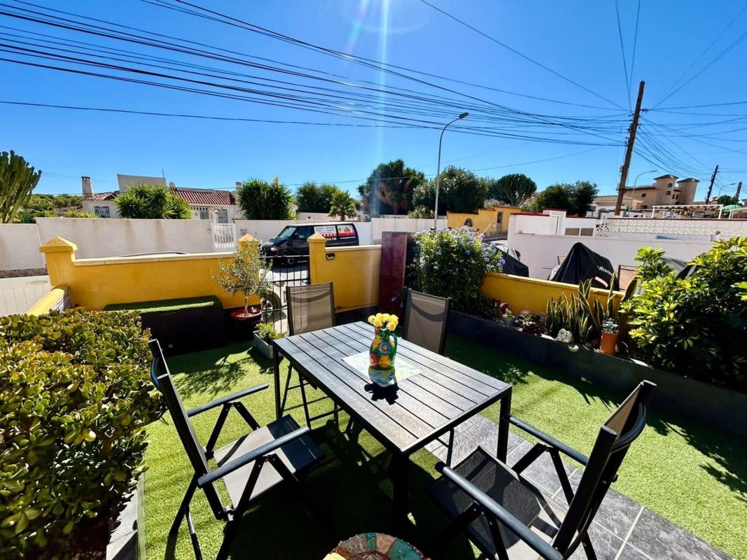Venta de chalet independiente en Casa o chalet en La Siesta - El Salado - Torreta, Torrevieja, Torrevieja
photo 5