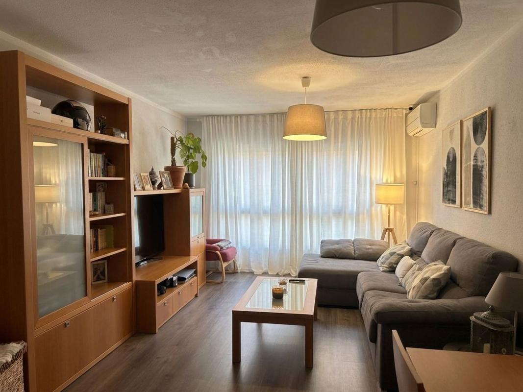 Продажа квартиры на Piso en Barri Zona Nord, Alcoy / Alcoi, Алкой
photo 3