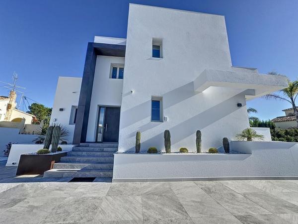 Chalet wolnostojący na sprzedaż w  Casa o chalet en Moravit-Cap Blanc, Moraira, Moraira photo 4