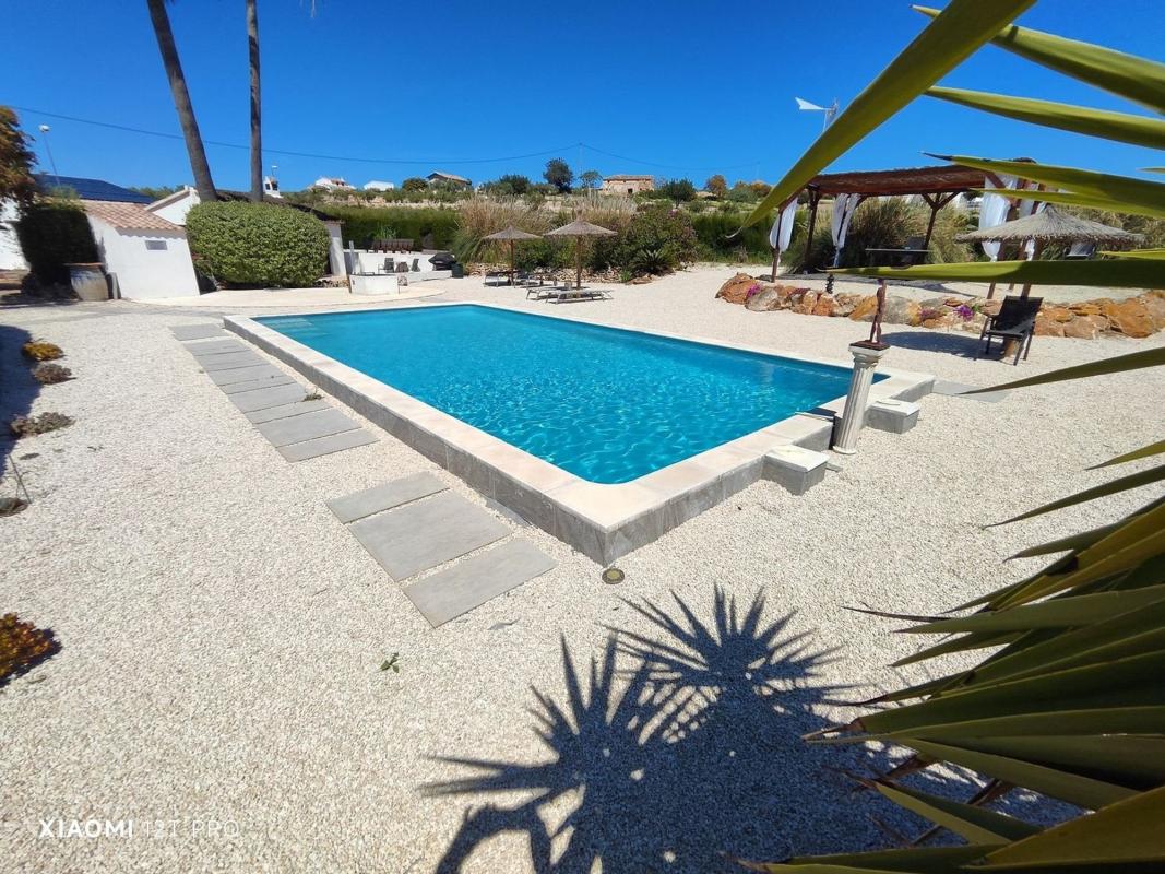 Продажа загородного участка в Finca rústica en Cala Advocat - Baladrar, Benissa , Бенисса photo 2