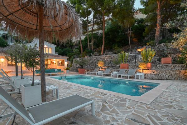 Chalet wolnostojący na sprzedaż w Casa o chalet en Benimeit-Tabaira, Moraira, Moraira thumbnail 2