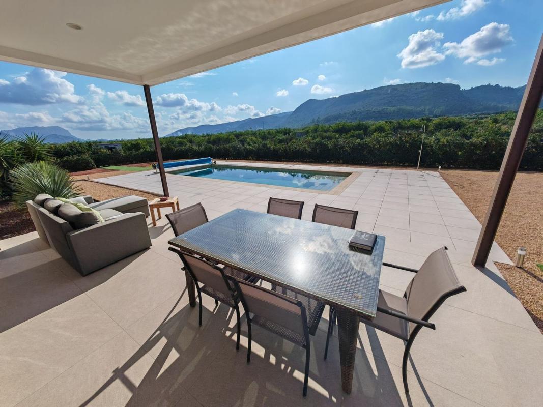 Properties for sale and rent in Spain photo 5