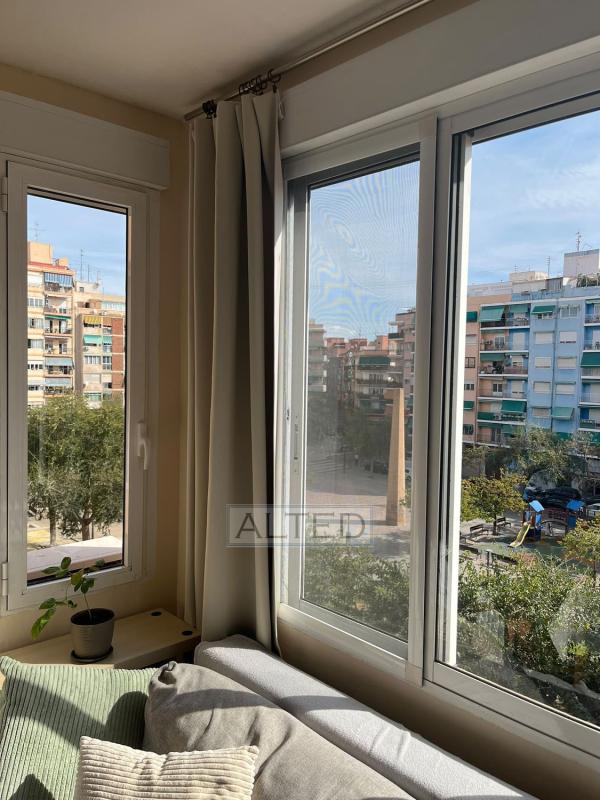 Продажа квартиры на Piso en Calle Pascual de la Mata, 18, Carolinas Altas, Alicante / Alacant, Аликанте / Алакант
 photo 3
