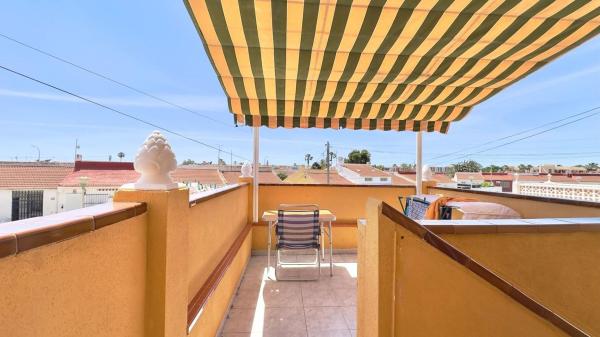 Chalet adosado en Torreta 3 s/n, La Siesta - El Salado - Torreta, Torrevieja thumbnail 2